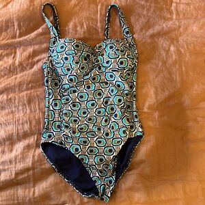 Bond-eye Australia one piece swimsuit size 10 AUS see tag US size 6